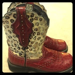 Artiat - Fat Baby Cowgirl Boots