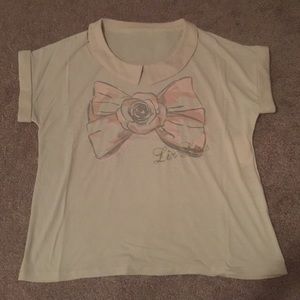 Liz Lisa rose collared graphic tee