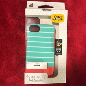 iPhone 7 Otterbox Symmetry case