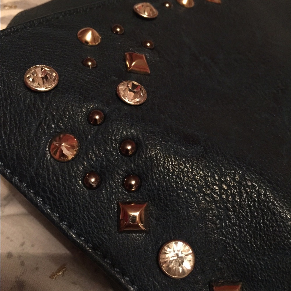 Handbag - Picture 3 of 4
