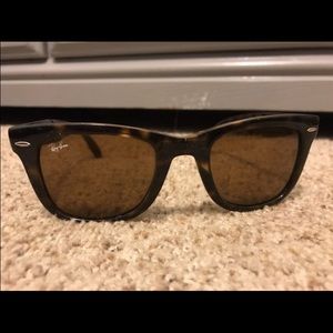 Ray-Ban Folding Wayfarer Sunglasses