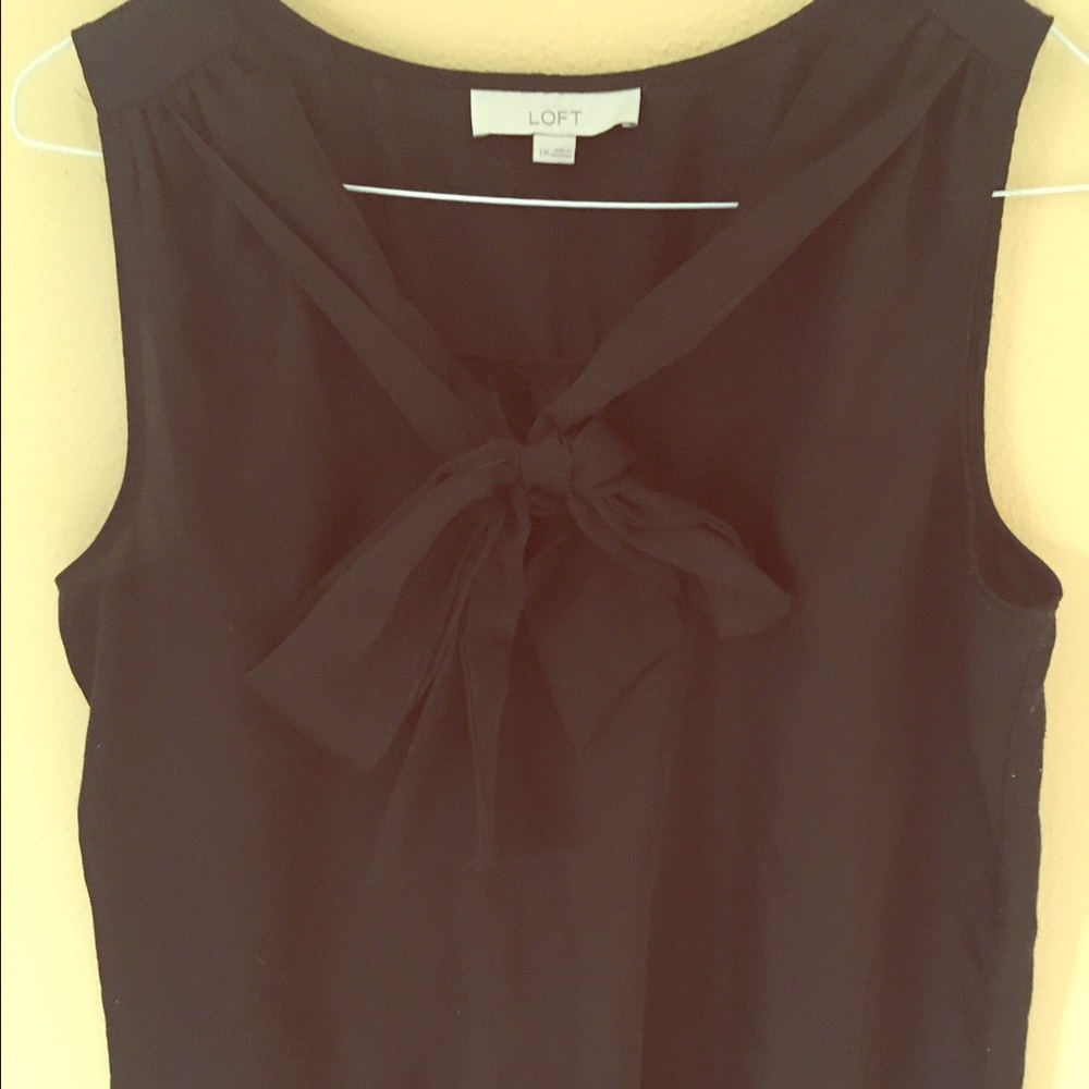 LOFT MATERNITY top with scarf/bow