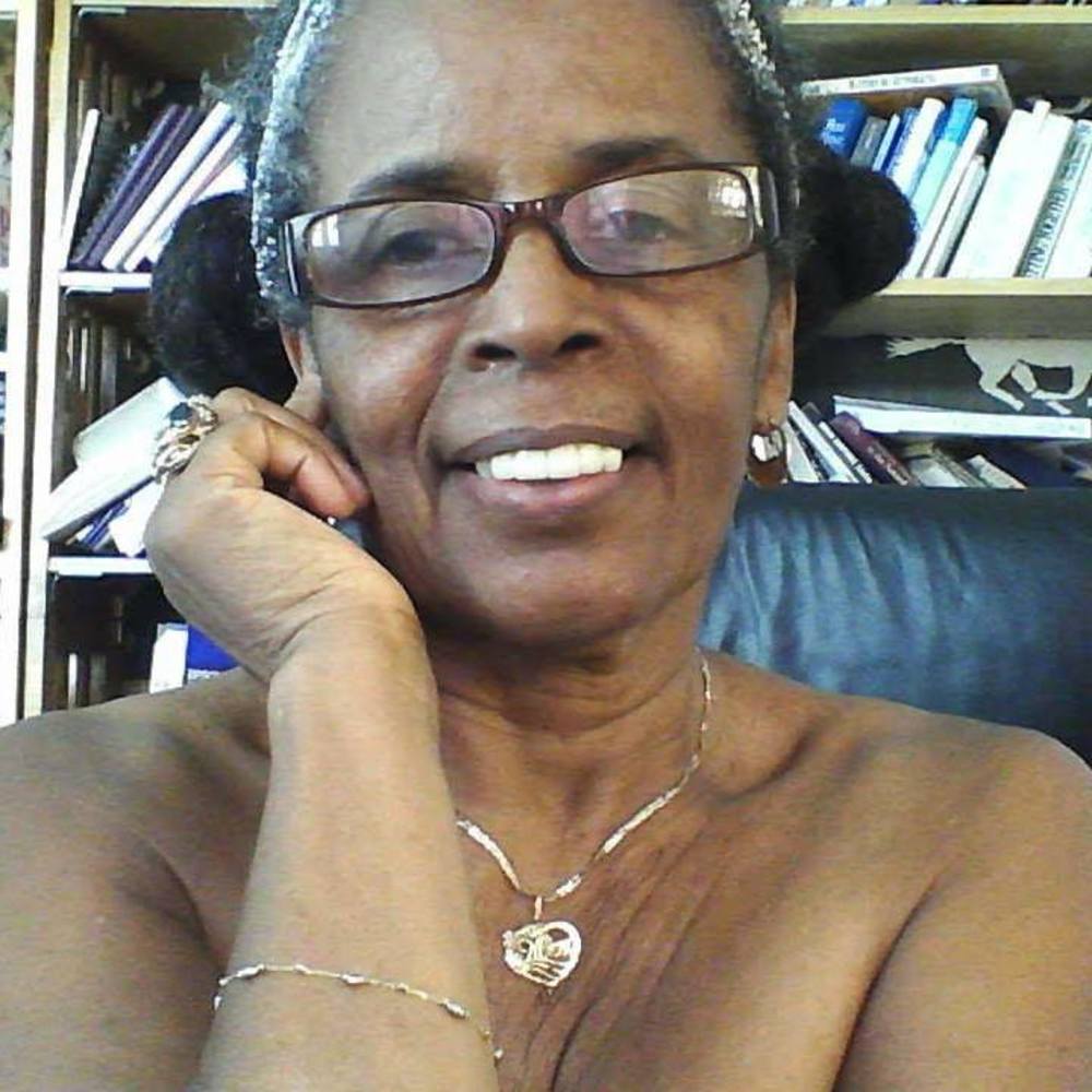 Meet your Posher, Brenda