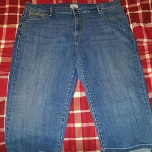 Levi's 515 style Capri's. Size 16