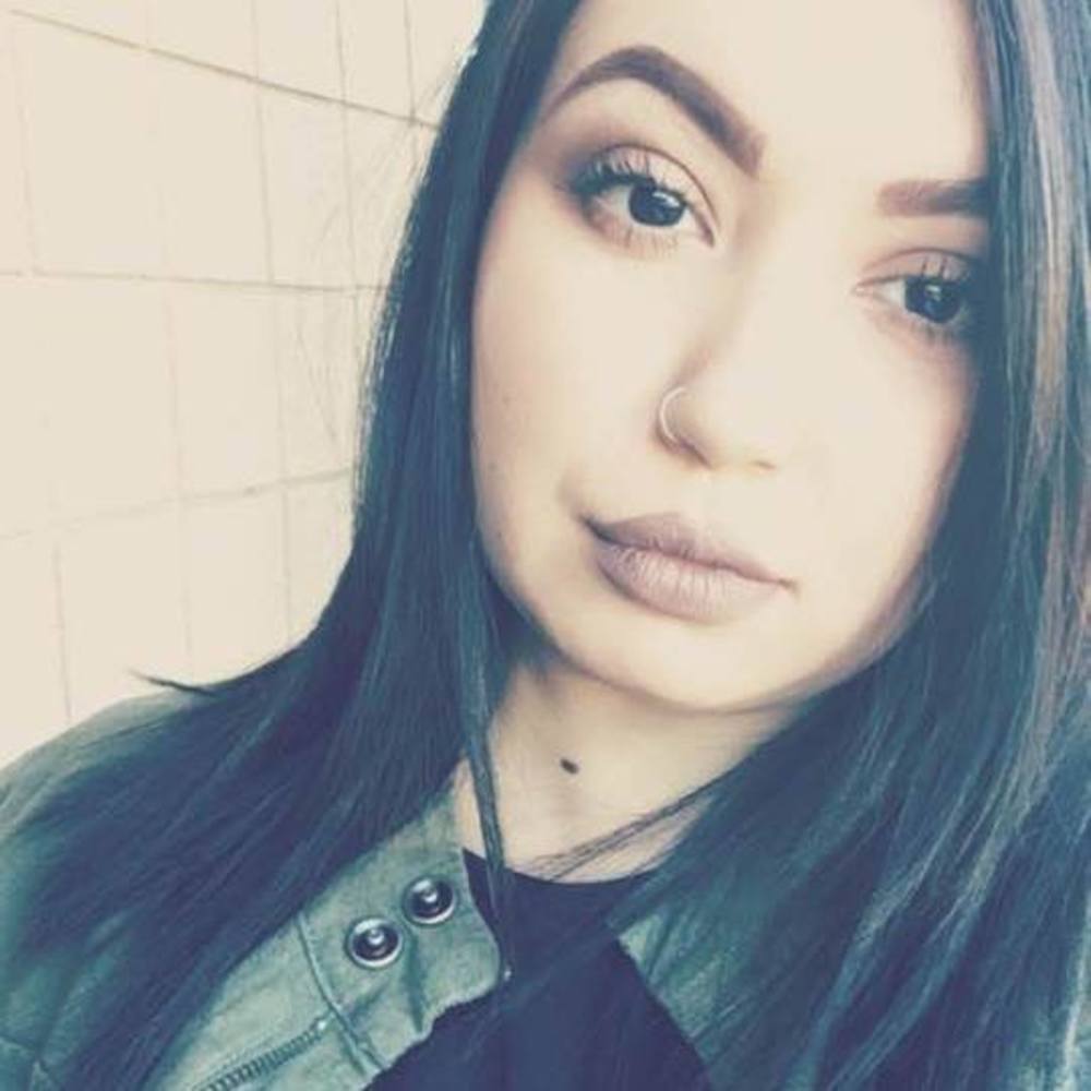 Meet your Posher, Adriana