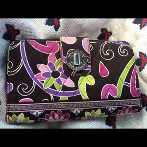 🛍SALE🛍 EUC Vera Bradley Turn lock Wallet