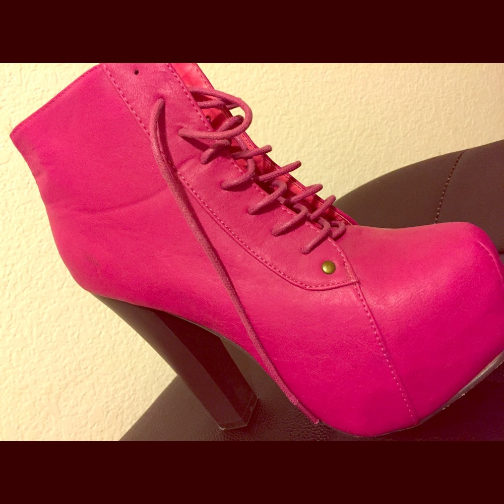 Hot Pink Platform boots!
