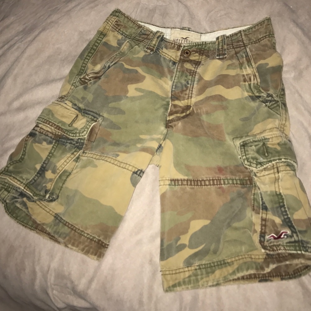 Hollister camo cargo shorts