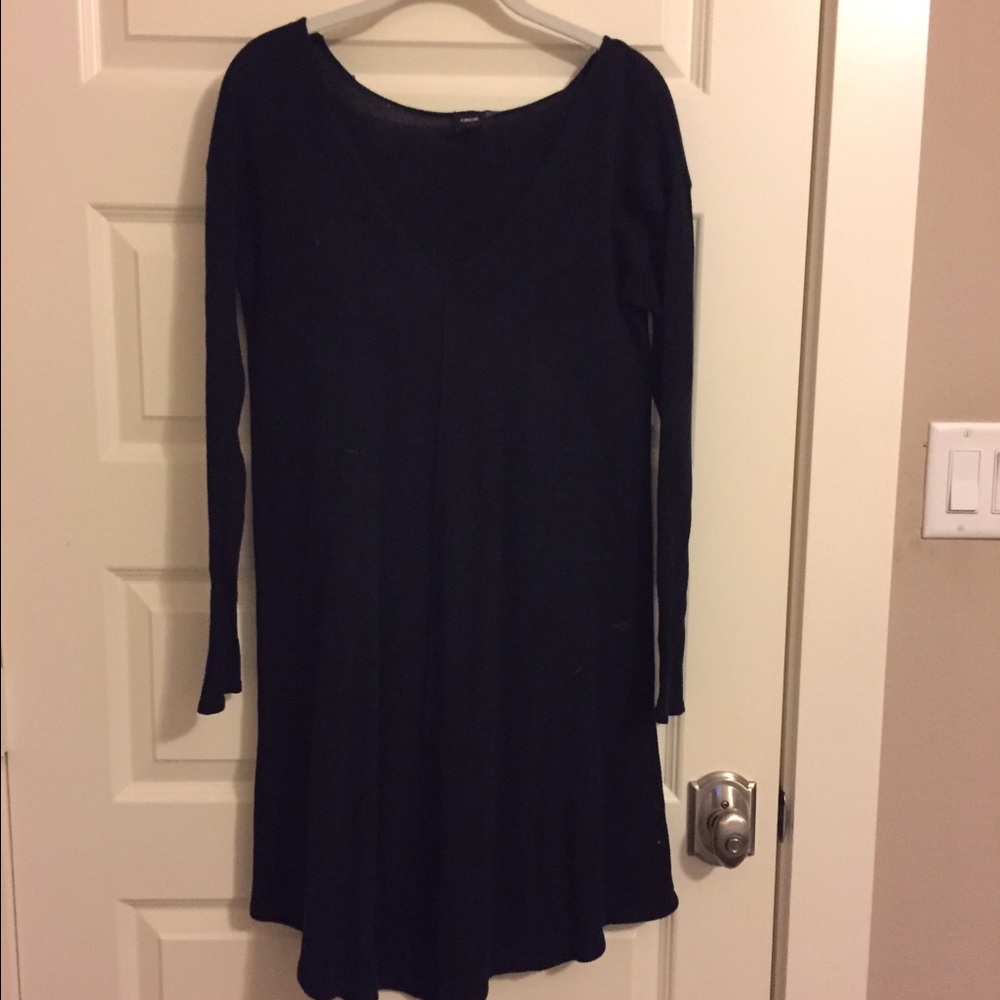 Black V-Neck Sweater Dress w/ Asymmetrical Hem