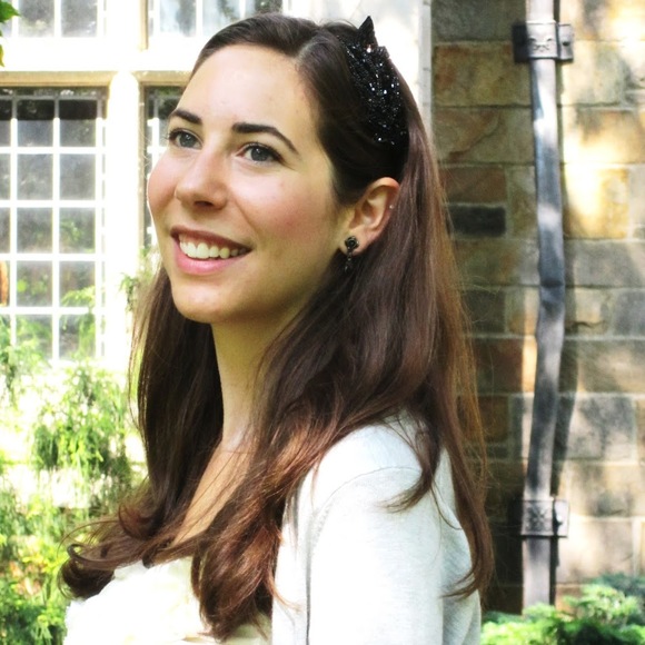 Meet your Posher, Liesel - Picture 1 of 1