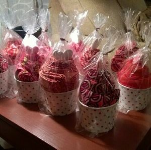 LuLaRoe Valentine leggings