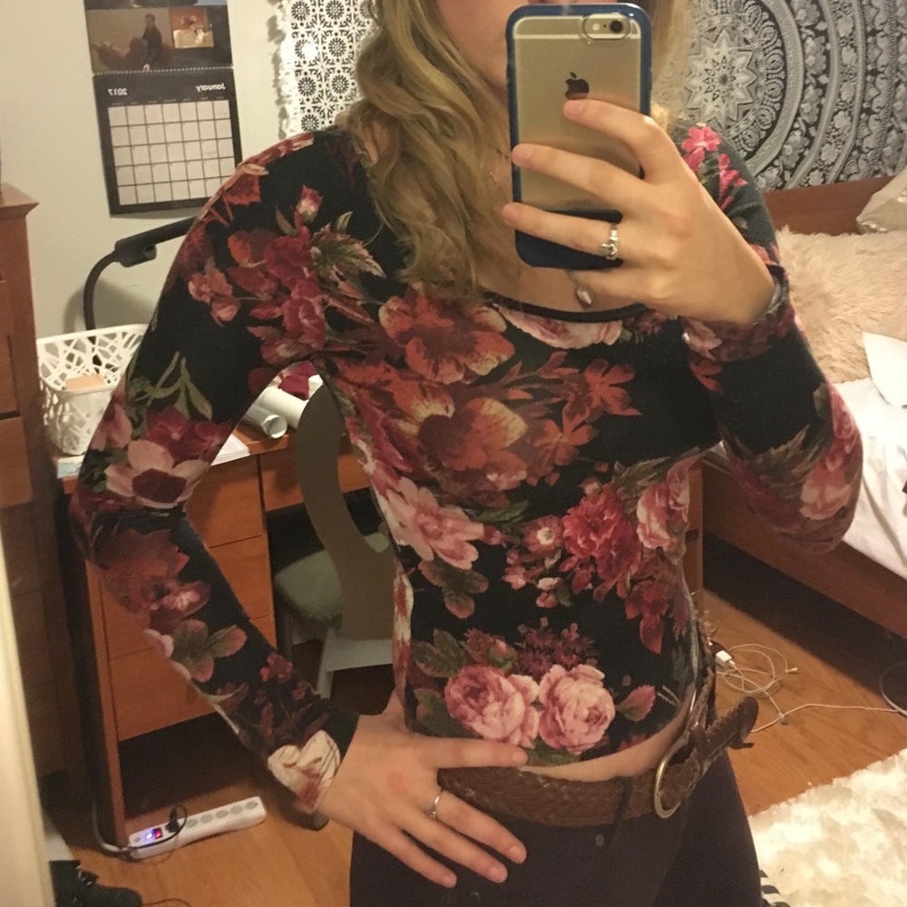 Long Sleeve Flowered Blouse, PacSun, Size Small