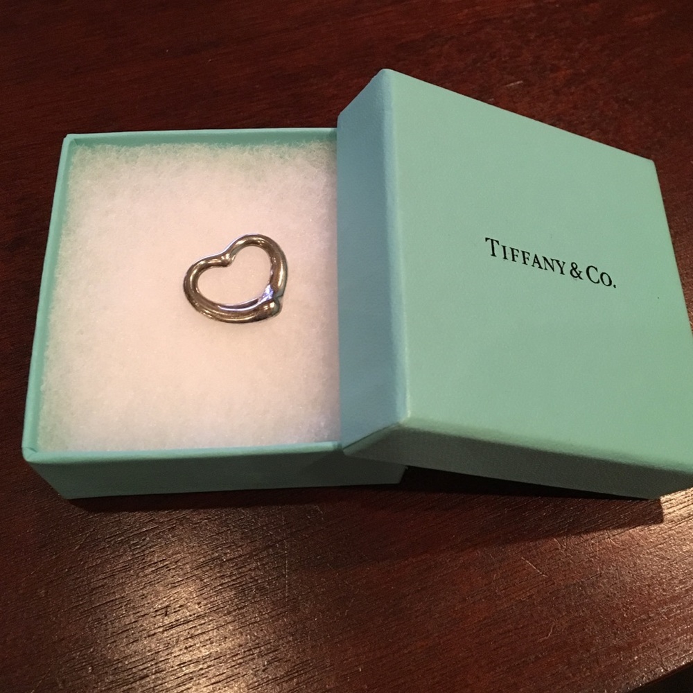 ONE DAY SALE!! ✨Tiffany&Co Elsa Peretti Heart