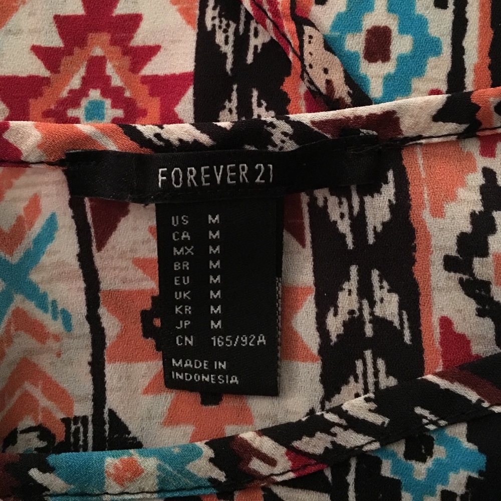 ❤️Like NEW Forever 21 crop tank top❤️ - Picture 3 of 3