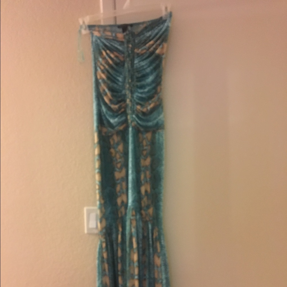 ....never worn mermaid dress has tag