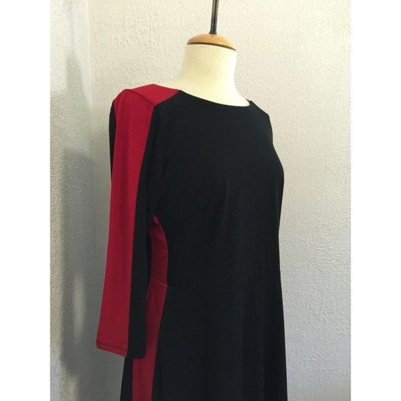 NWT♨️Glamour Long sleeve Black/Red Dress Size 12P - Picture 2 of 4
