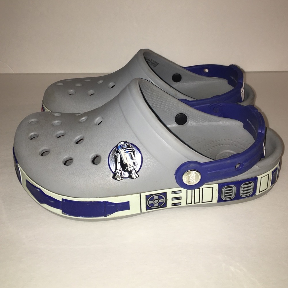 Star Wars R2D2 Crocs size 3