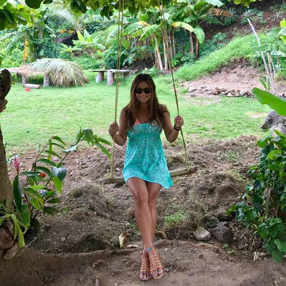 Meet your Posher, Lisa - Picture 1 of 1