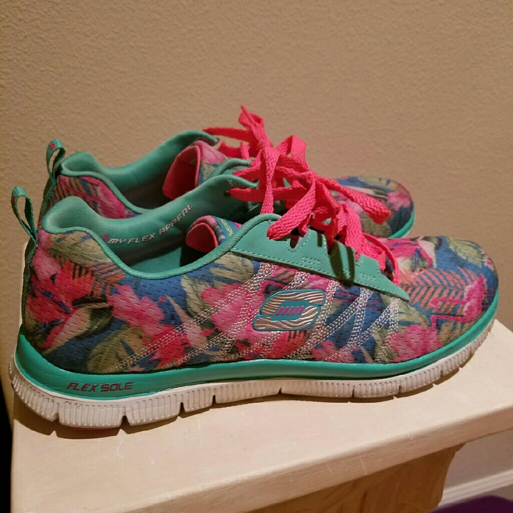 Beautiful Flamingo Skechers