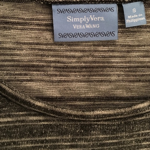 🖤Vera Wang🖤like NEW top - Picture 2 of 3