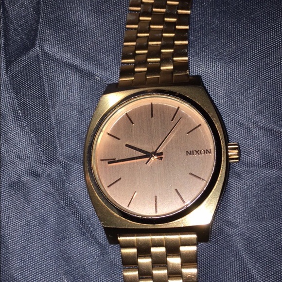 Nixon watch - Picture 2 of 3