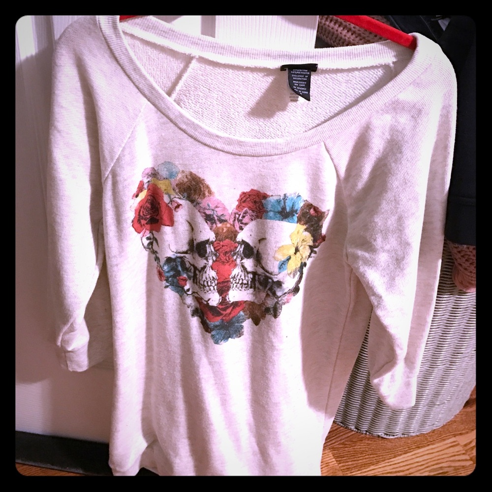 Comfy skull love tunic