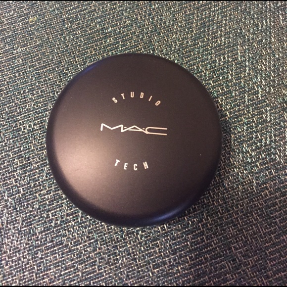 Mac Studio Tech Foundation NW47 Brand New - Picture 8 of 8