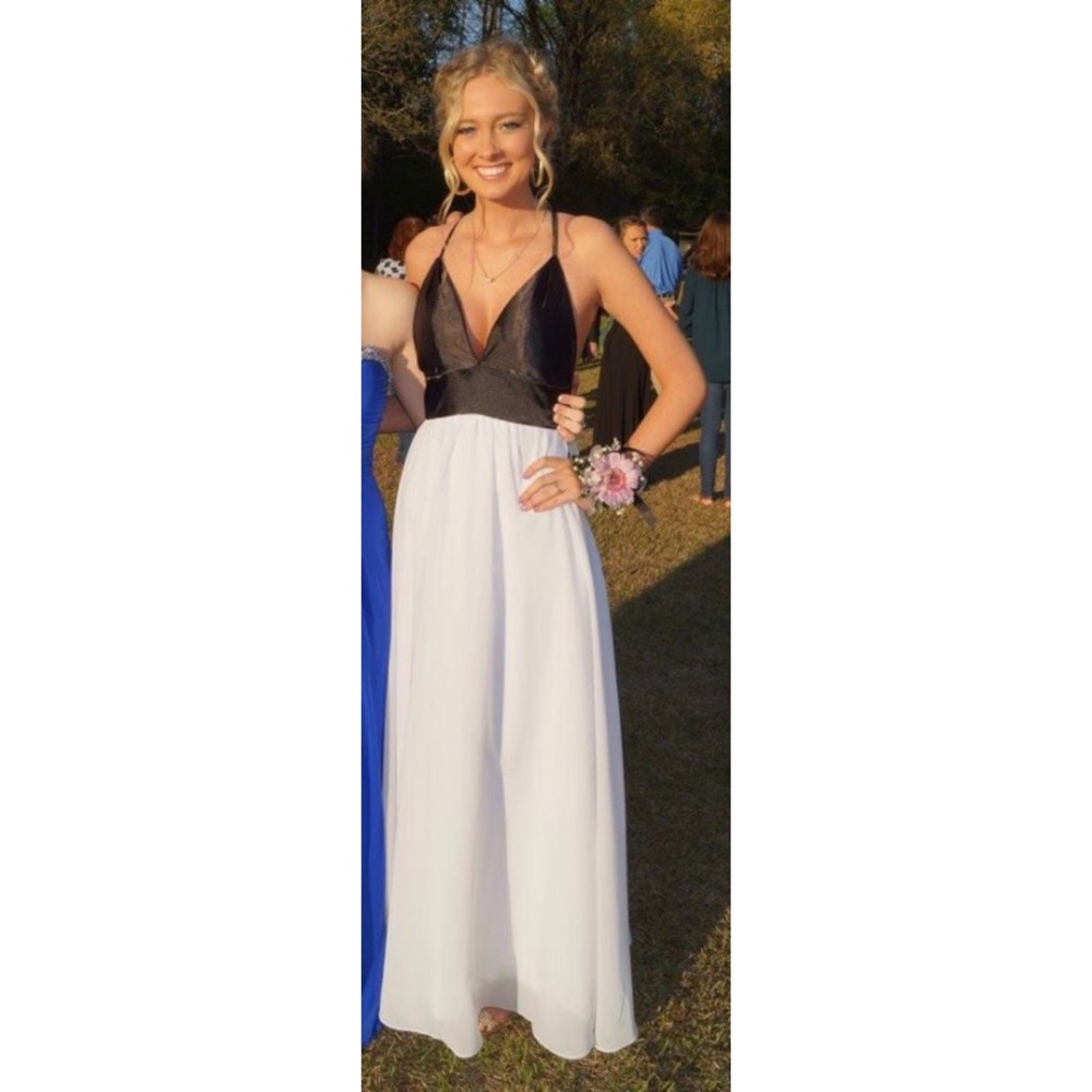 FINAL Black & White Backless Prom Formal Dress