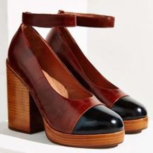 Jeffrey Campbell's Rothes