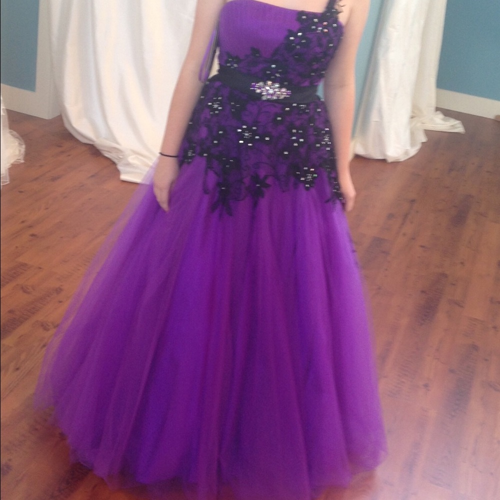 Purple Prom/Pageant Dress