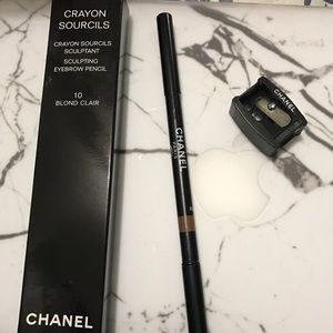 CHANEL sculpting eyebrow pencil ✏️