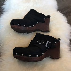 UGG Clogs