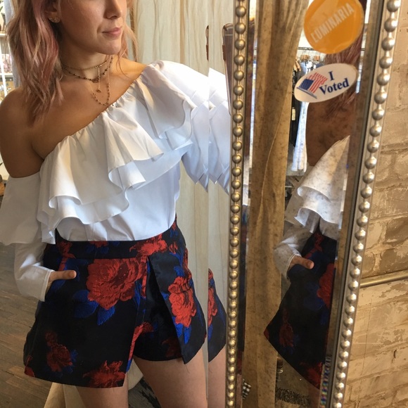 One Shoulder Ruffle Top - Picture 3 of 4