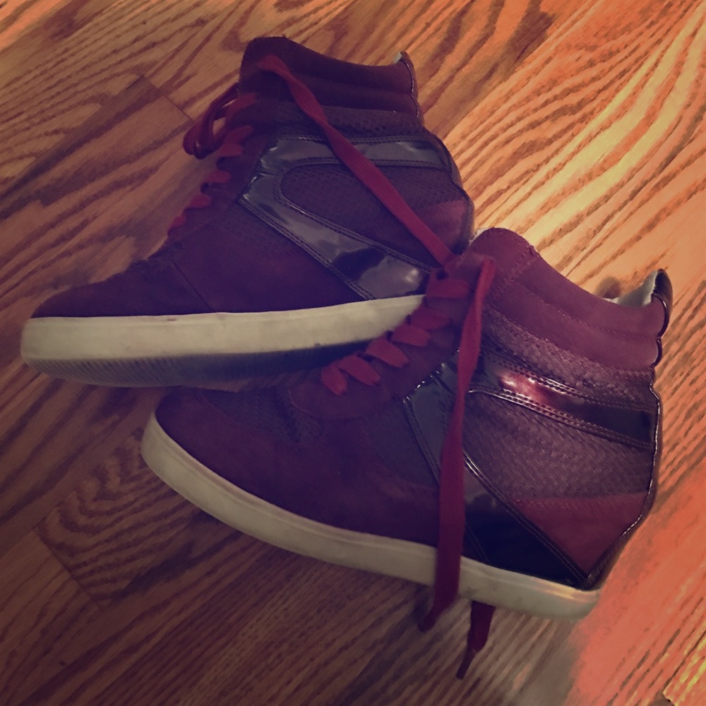 Steve Madden burgundy high top sneakers