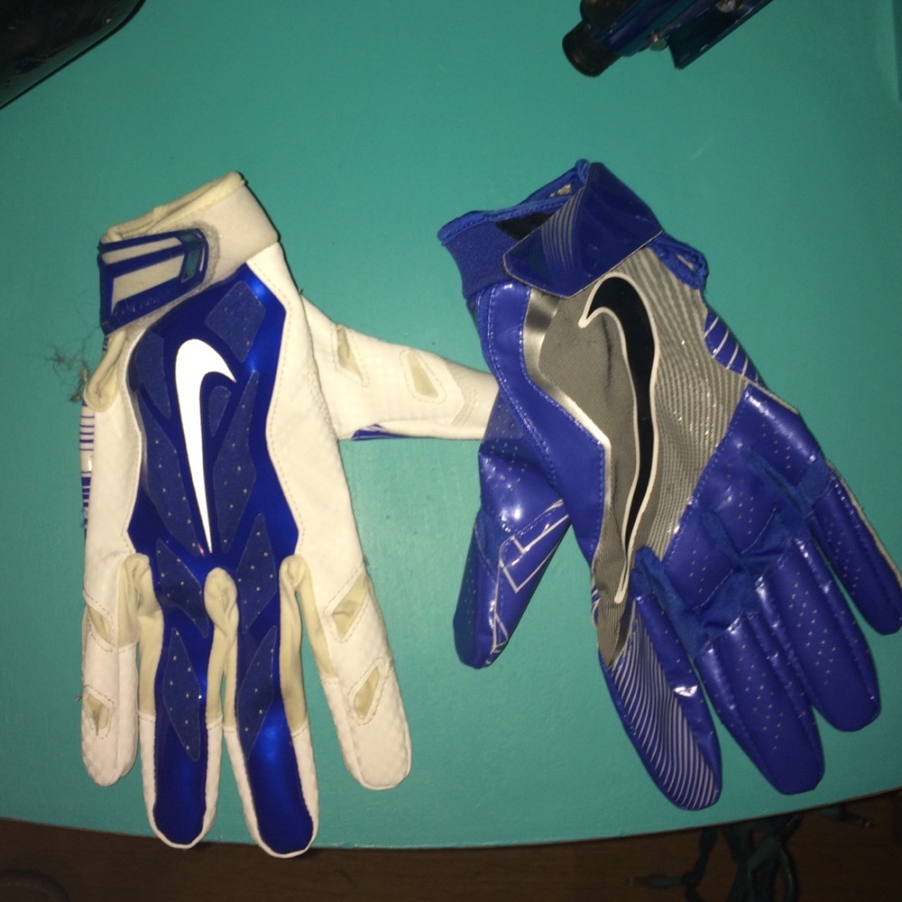 Nike football gloves