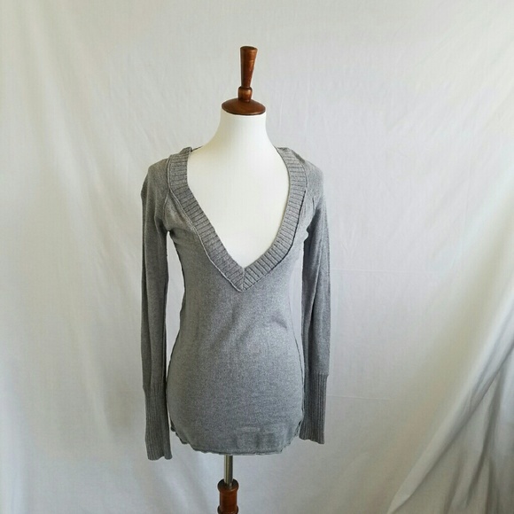 American Eagle Outfitters Sweaters - American Eagle V-Neck Sweater