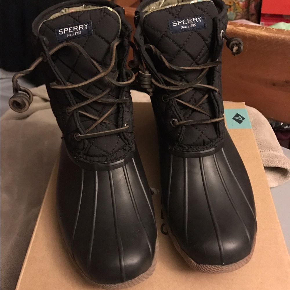 Sperry quilt boot