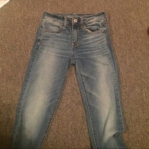 High-Rise super stretch AEO jeans