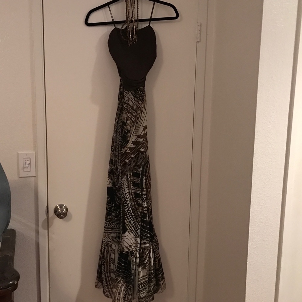 Badgley Mischka Bohemian Halter Dress