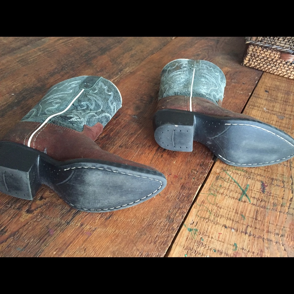 Cow Girl Boots - Picture 3 of 4