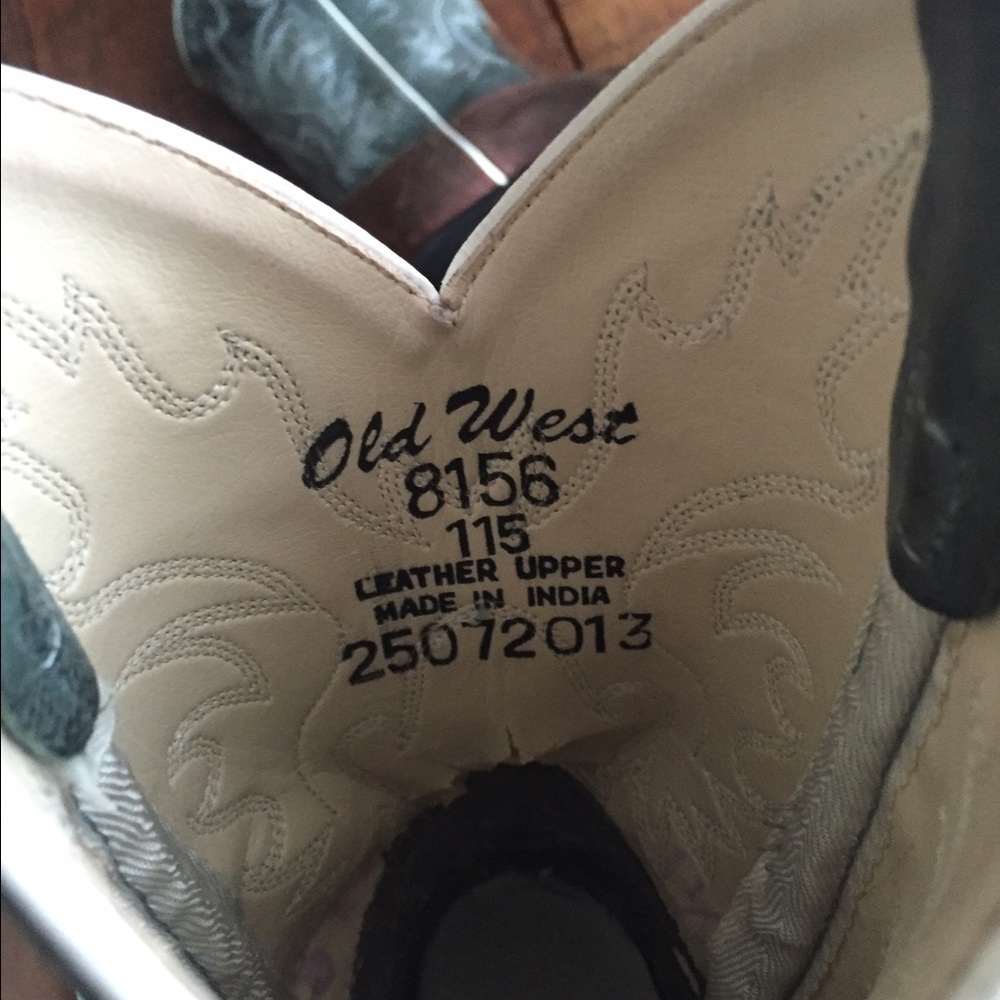 Cow Girl Boots - Picture 4 of 4