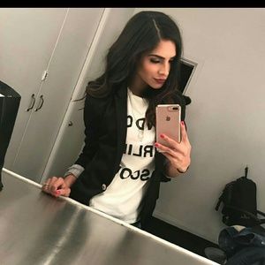 Meet your Posher, Juliana