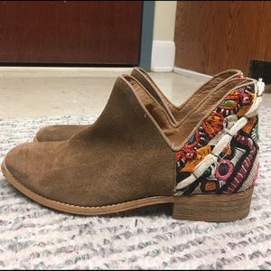 Howsty Leyla Ankle Boots