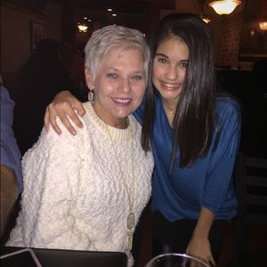 Meet your Posher, Ella