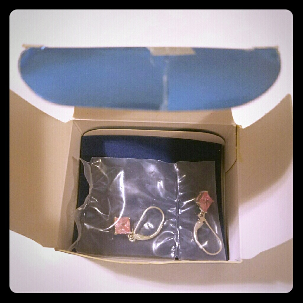 Avon Sterling Silver Leverback Dropbox Earrings