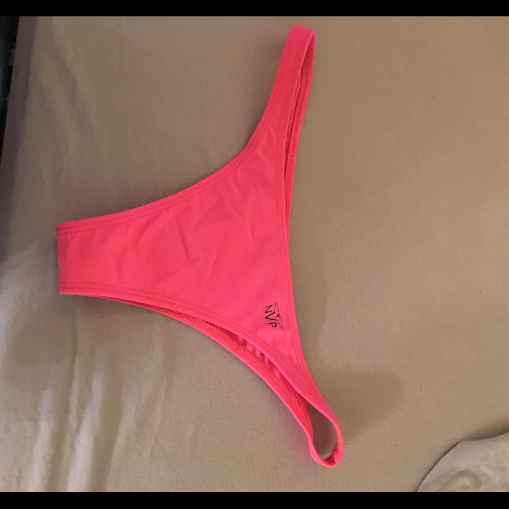 NVR Strings bikini bottoms