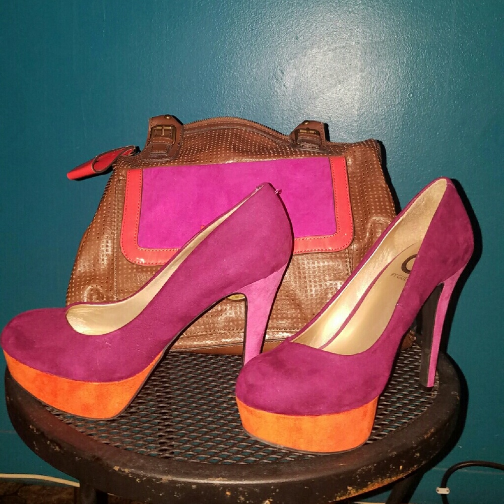 Platform suade heels & purse