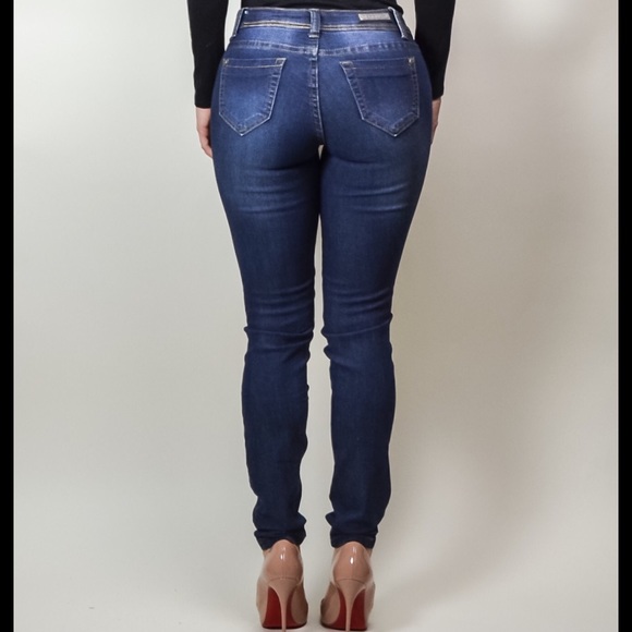 Ripped jeans - Picture 2 of 3