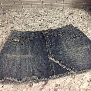 Size 3 Jean skirt🌹🌹🌹