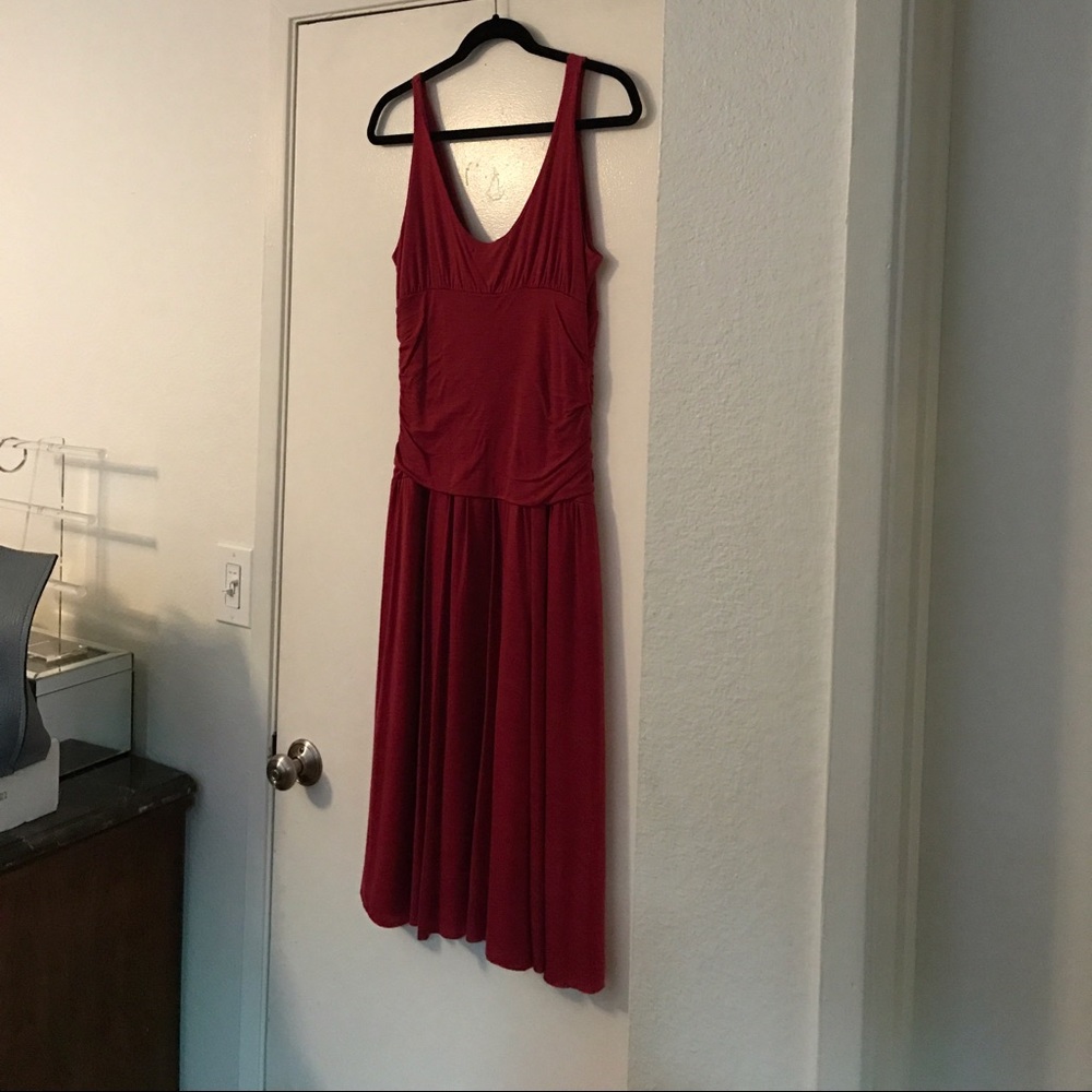 Velvet brand...Flattering Burgandy Dress